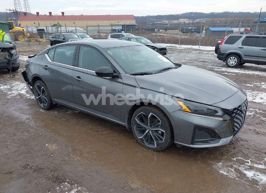 2024 Nissan Altima SR INTELLIGENT AWD (VIN 1N4BL4CW5RN315468) main photo