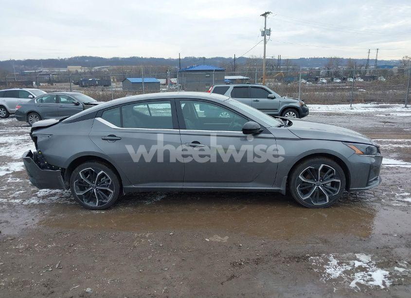 Photo 14 of 2024 Nissan Altima SR INTELLIGENT AWD (VIN 1N4BL4CW5RN315468)