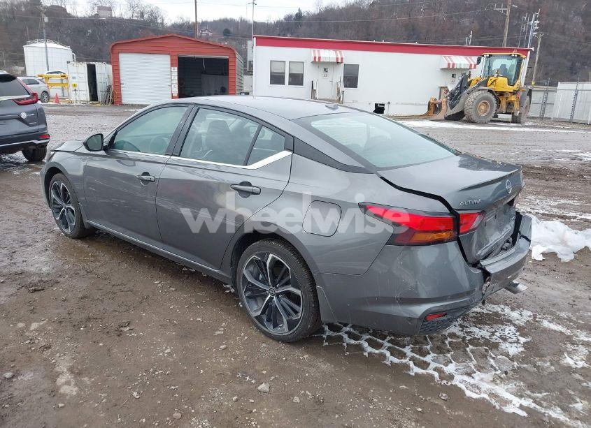 Photo 3 of 2024 Nissan Altima SR INTELLIGENT AWD (VIN 1N4BL4CW5RN315468)