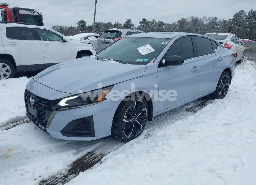 Photo 2 of 2024 Nissan Altima SR INTELLIGENT AWD (VIN 1N4BL4CW5RN322744)