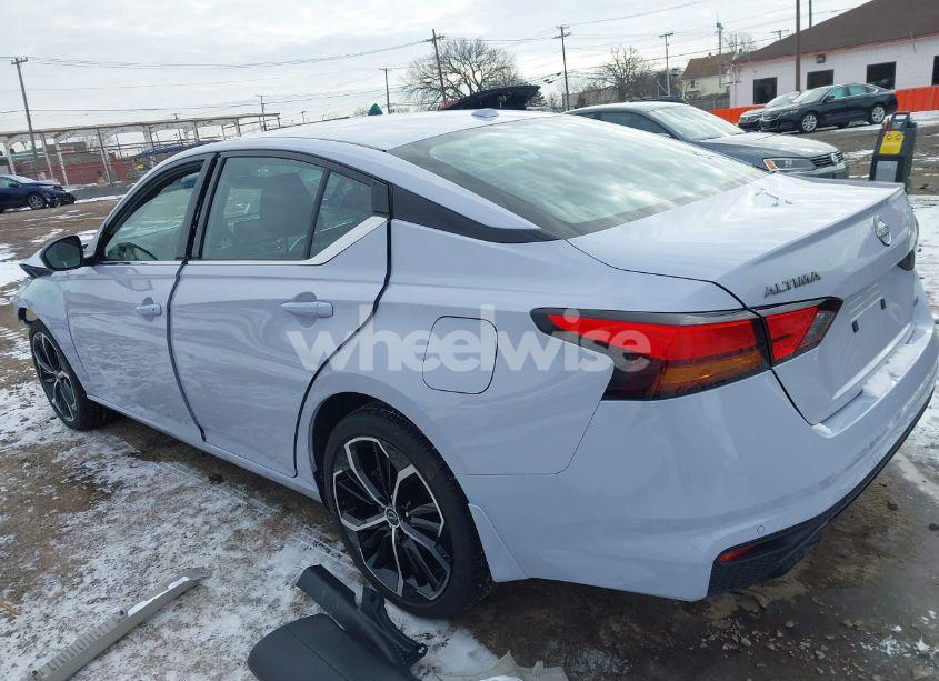 Photo 3 of 2024 Nissan Altima SR INTELLIGENT AWD (VIN 1N4BL4CW5RN424500)