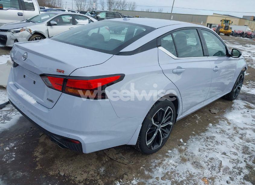 Photo 4 of 2024 Nissan Altima SR INTELLIGENT AWD (VIN 1N4BL4CW5RN424500)