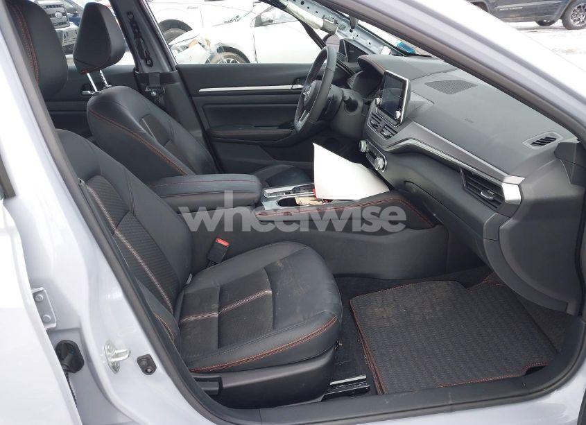 Photo 5 of 2024 Nissan Altima SR INTELLIGENT AWD (VIN 1N4BL4CW5RN424500)