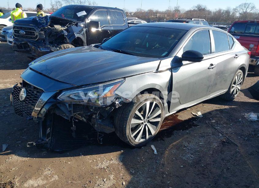 Photo 2 of 2019 Nissan Altima 2.5 SR (VIN 1N4BL4CW6KC195889)
