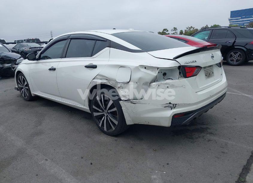 Photo 3 of 2019 Nissan Altima 2.5 SR (VIN 1N4BL4CW6KC259204)