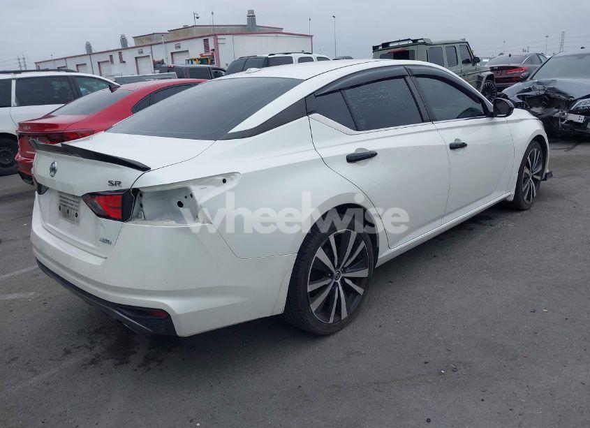 Photo 4 of 2019 Nissan Altima 2.5 SR (VIN 1N4BL4CW6KC259204)