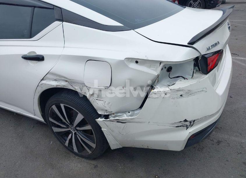 Photo 6 of 2019 Nissan Altima 2.5 SR (VIN 1N4BL4CW6KC259204)