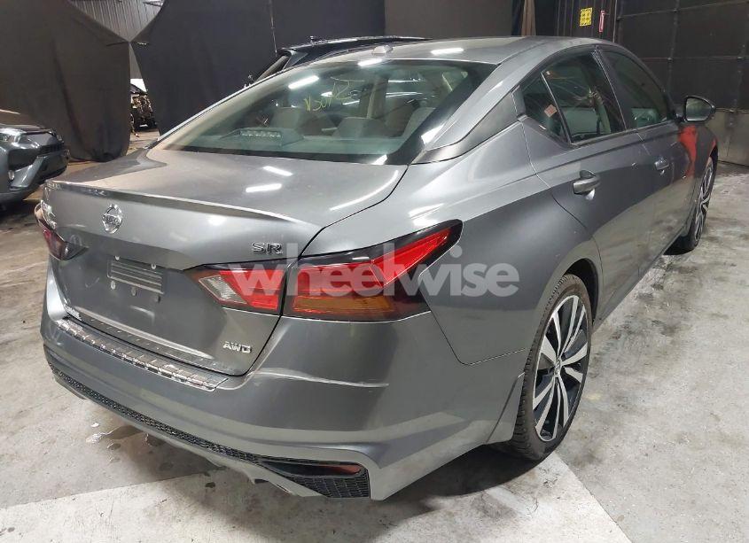 Photo 4 of 2019 Nissan Altima 2.5 SR (VIN 1N4BL4CW6KN303044)