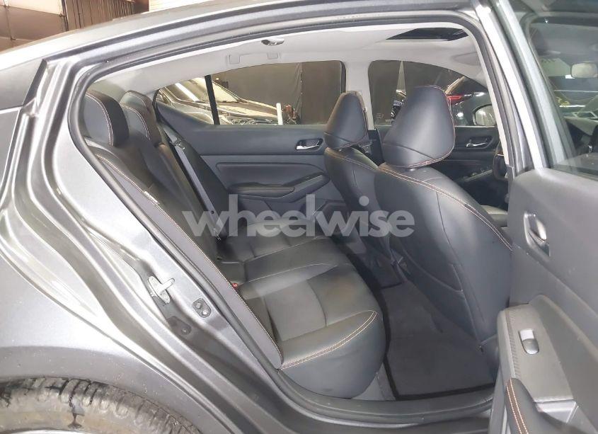 Photo 8 of 2019 Nissan Altima 2.5 SR (VIN 1N4BL4CW6KN303044)