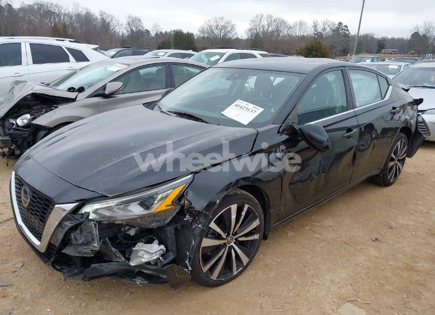 Photo 2 of 2020 Nissan Altima SR INTELLIGENT AWD (VIN 1N4BL4CW6LC127996)