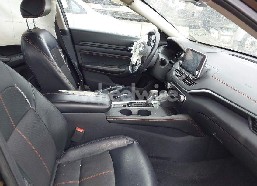 Photo 5 of 2020 Nissan Altima SR INTELLIGENT AWD (VIN 1N4BL4CW6LC127996)