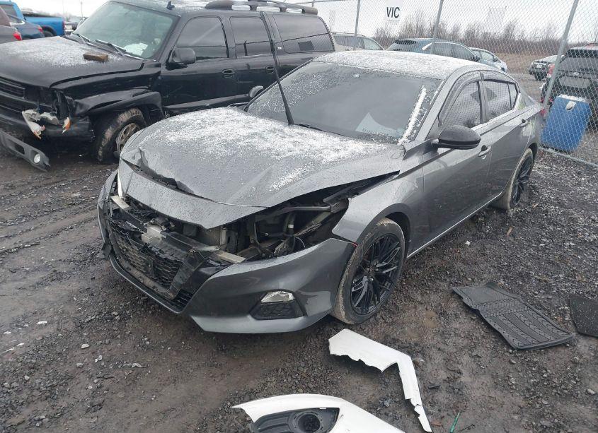 Photo 2 of 2020 Nissan Altima SR INTELLIGENT AWD (VIN 1N4BL4CW6LC134303)