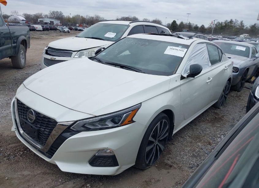 Photo 2 of 2020 Nissan Altima SR INTELLIGENT AWD (VIN 1N4BL4CW6LC151067)