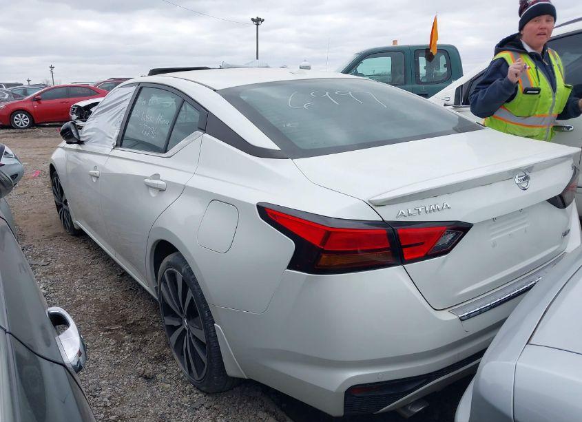 Photo 3 of 2020 Nissan Altima SR INTELLIGENT AWD (VIN 1N4BL4CW6LC151067)