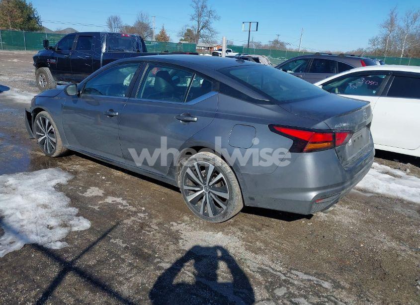 Photo 3 of 2021 Nissan Altima SR INTELLIGENT AWD (VIN 1N4BL4CW6MN308621)