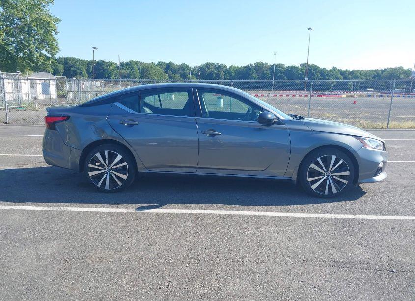 Photo 13 of 2022 Nissan Altima SR INTELLIGENT AWD (VIN 1N4BL4CW6NN340325)