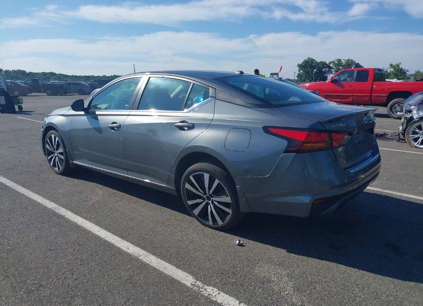 Photo 3 of 2022 Nissan Altima SR INTELLIGENT AWD (VIN 1N4BL4CW6NN340325)