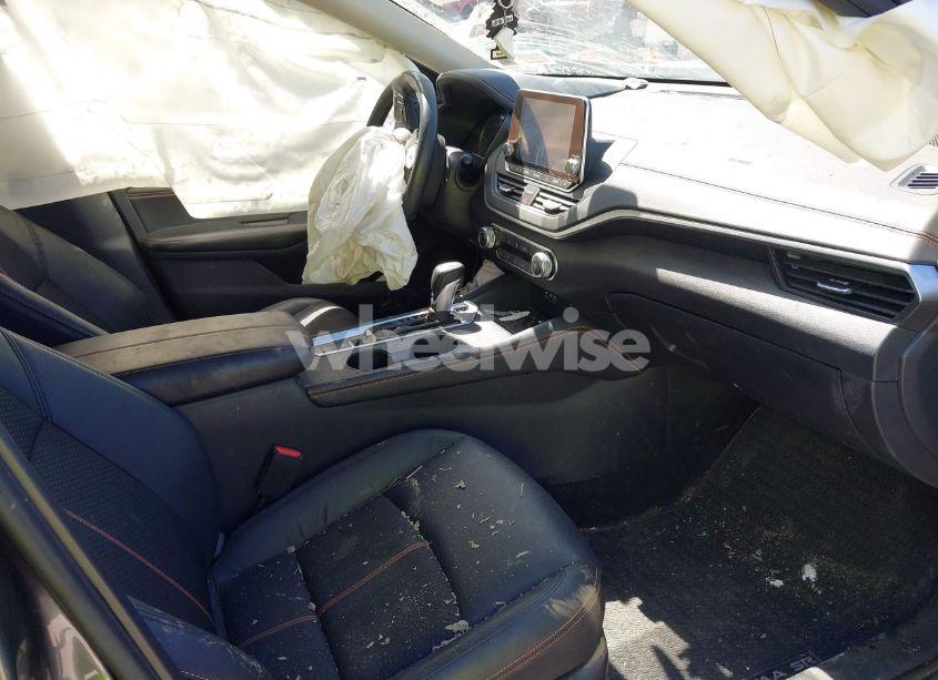 Photo 5 of 2022 Nissan Altima SR INTELLIGENT AWD (VIN 1N4BL4CW6NN357089)