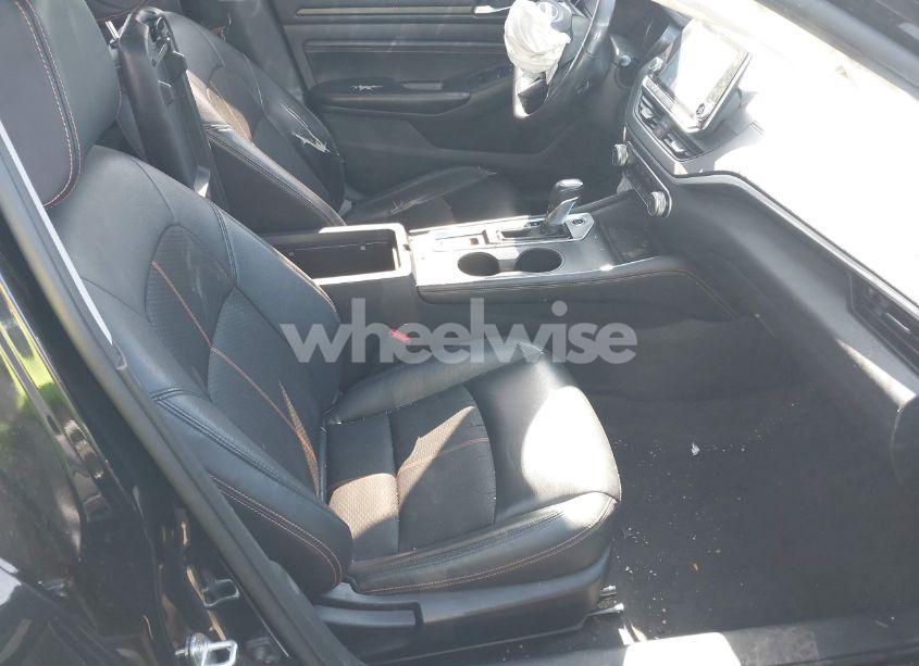 Photo 5 of 2022 Nissan Altima SR INTELLIGENT AWD (VIN 1N4BL4CW6NN385118)