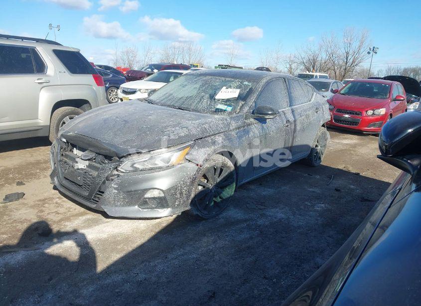 Photo 2 of 2022 Nissan Altima SR INTELLIGENT AWD (VIN 1N4BL4CW6NN385961)