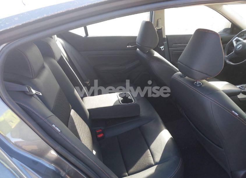 Photo 8 of 2022 Nissan Altima SR INTELLIGENT AWD (VIN 1N4BL4CW6NN385961)