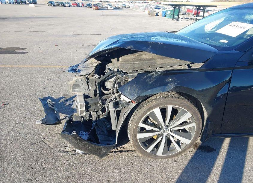 Photo 6 of 2019 Nissan Altima 2.5 SR (VIN 1N4BL4CW7KC153375)