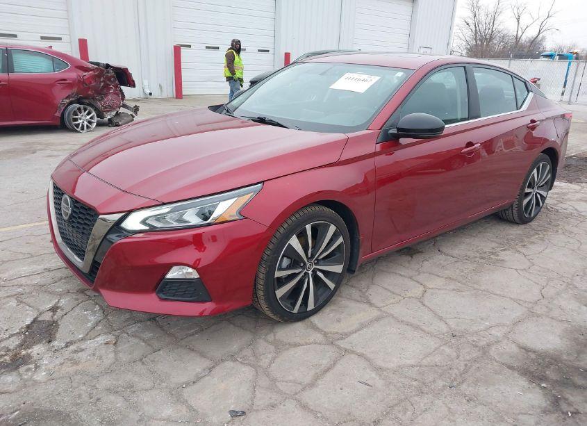 Photo 2 of 2019 Nissan Altima 2.5 SR (VIN 1N4BL4CW7KC199191)