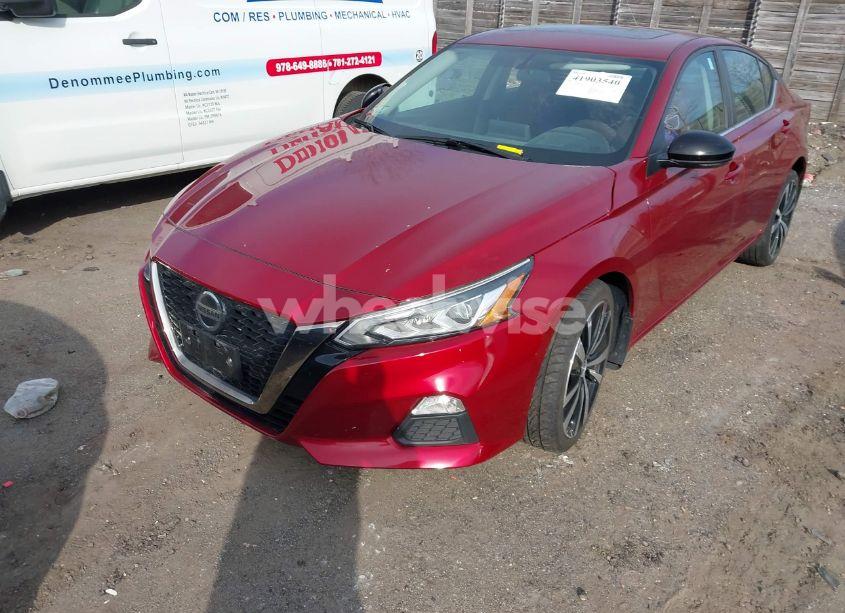 Photo 2 of 2019 Nissan Altima 2.5 SR (VIN 1N4BL4CW7KN318703)