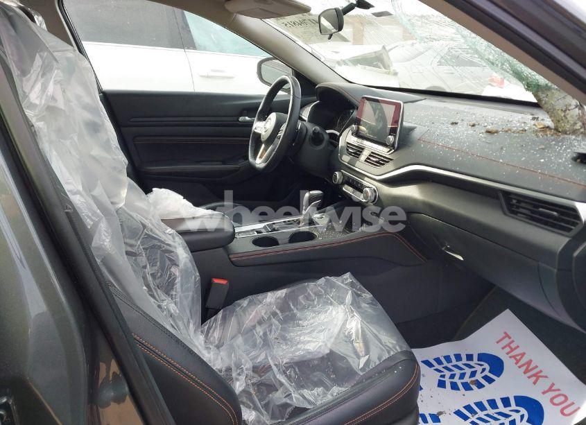 Photo 5 of 2019 Nissan Altima 2.5 SR (VIN 1N4BL4CW7KN325361)