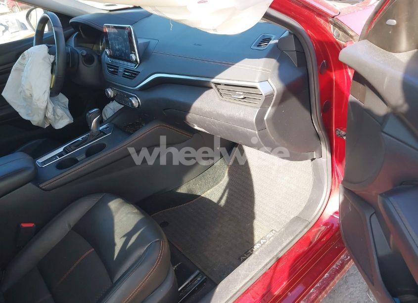 Photo 5 of 2020 Nissan Altima SR INTELLIGENT AWD (VIN 1N4BL4CW7LC127831)