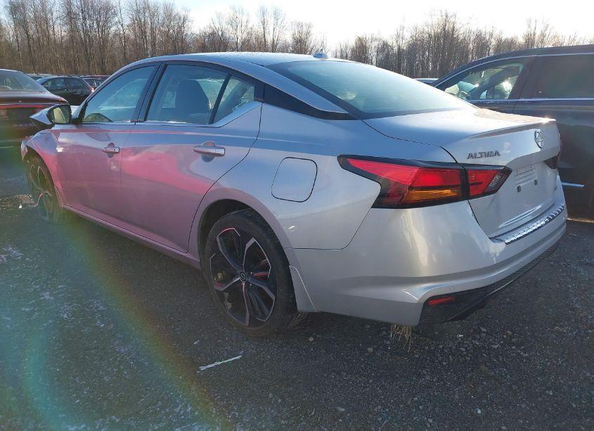 Photo 3 of 2023 Nissan Altima SR INTELLIGENT AWD (VIN 1N4BL4CW7PN301360)