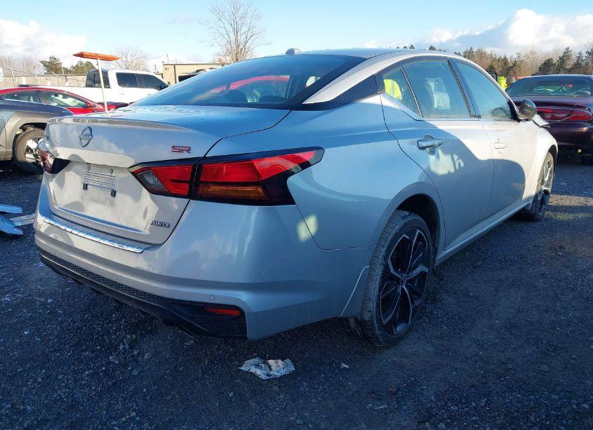 Photo 4 of 2023 Nissan Altima SR INTELLIGENT AWD (VIN 1N4BL4CW7PN301360)