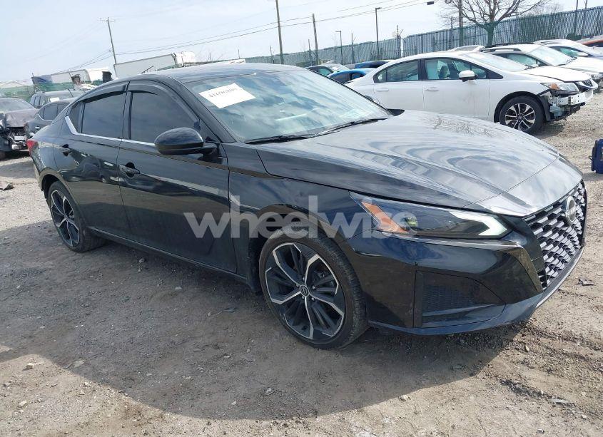 2023 Nissan Altima SR INTELLIGENT AWD (VIN 1N4BL4CW7PN308356) main photo