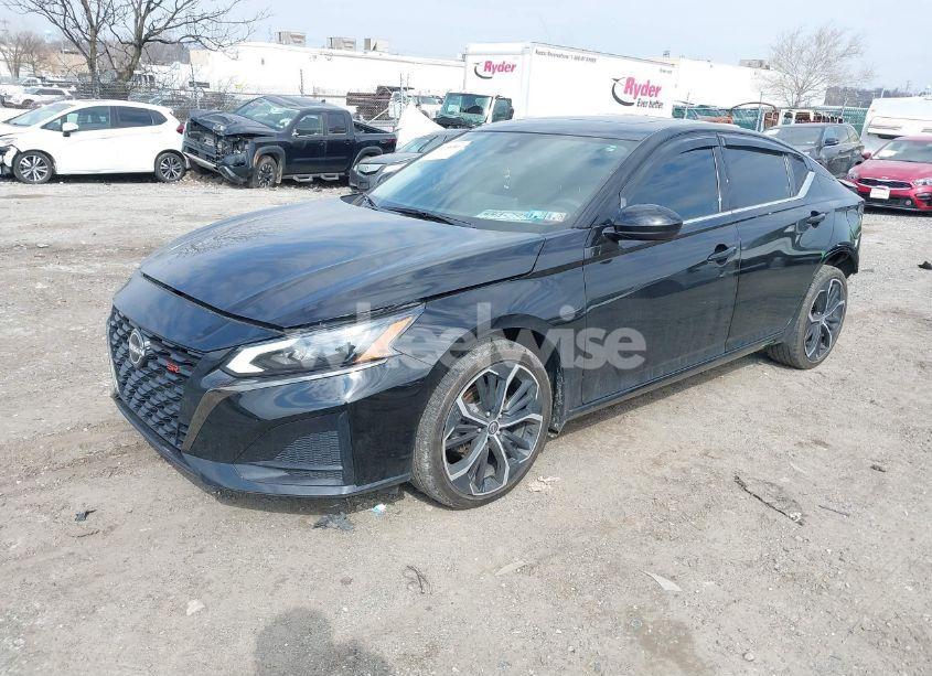 Photo 2 of 2023 Nissan Altima SR INTELLIGENT AWD (VIN 1N4BL4CW7PN308356)