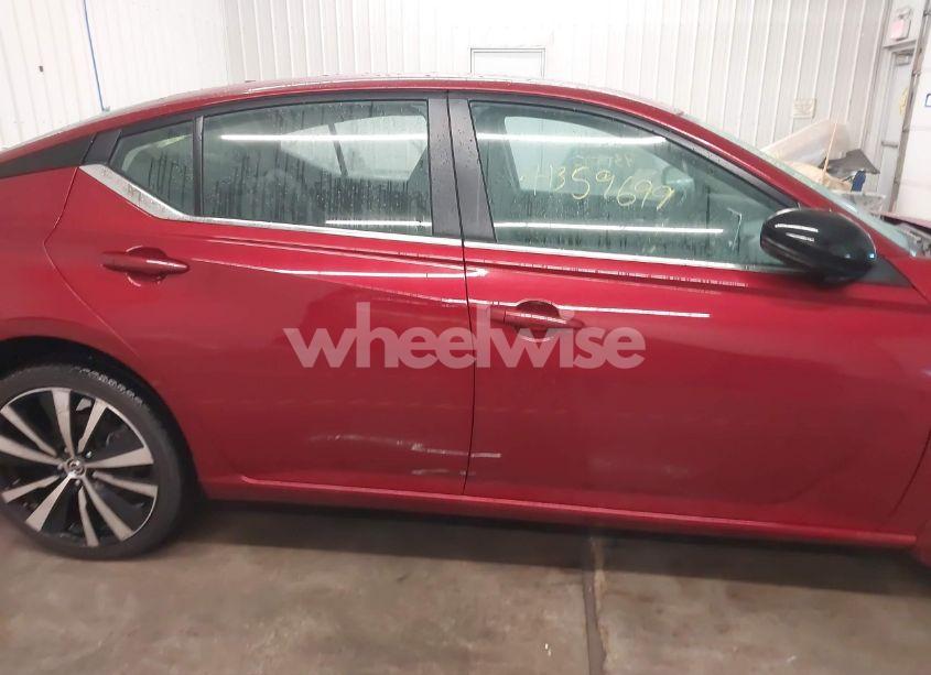 Photo 13 of 2020 Nissan Altima SR INTELLIGENT AWD (VIN 1N4BL4CW8LC191957)