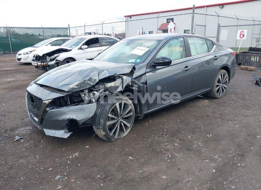 Photo 2 of 2020 Nissan Altima SR INTELLIGENT AWD (VIN 1N4BL4CW8LC257245)