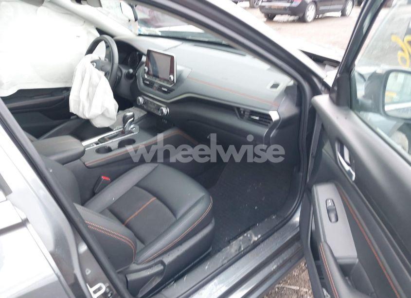 Photo 5 of 2020 Nissan Altima SR INTELLIGENT AWD (VIN 1N4BL4CW8LC257245)