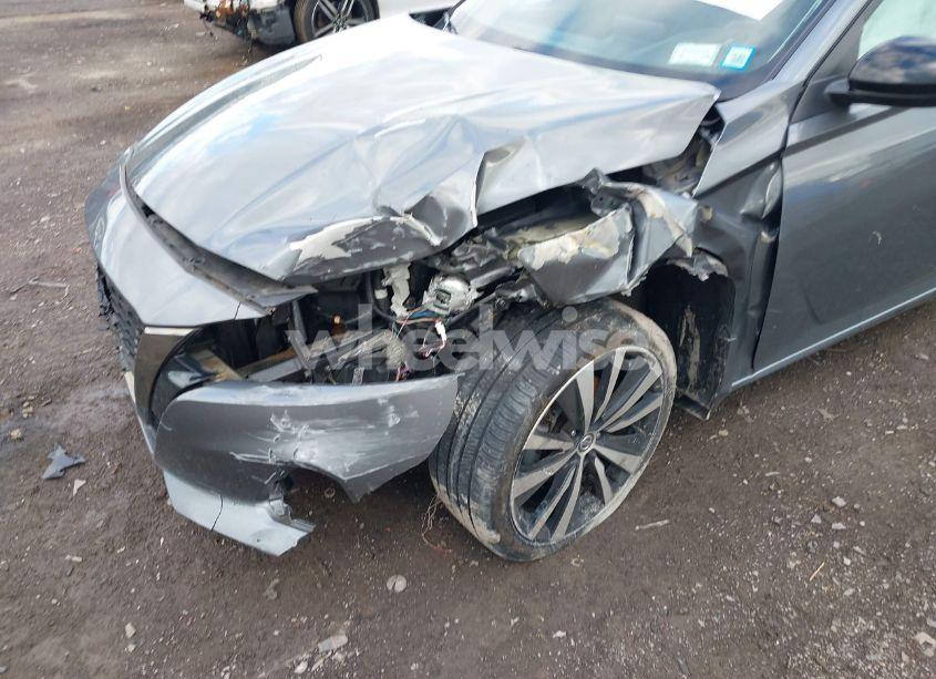 Photo 6 of 2020 Nissan Altima SR INTELLIGENT AWD (VIN 1N4BL4CW8LC257245)