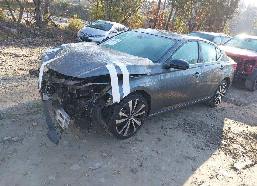 Photo 2 of 2021 Nissan Altima SR INTELLIGENT AWD (VIN 1N4BL4CW8MN307485)