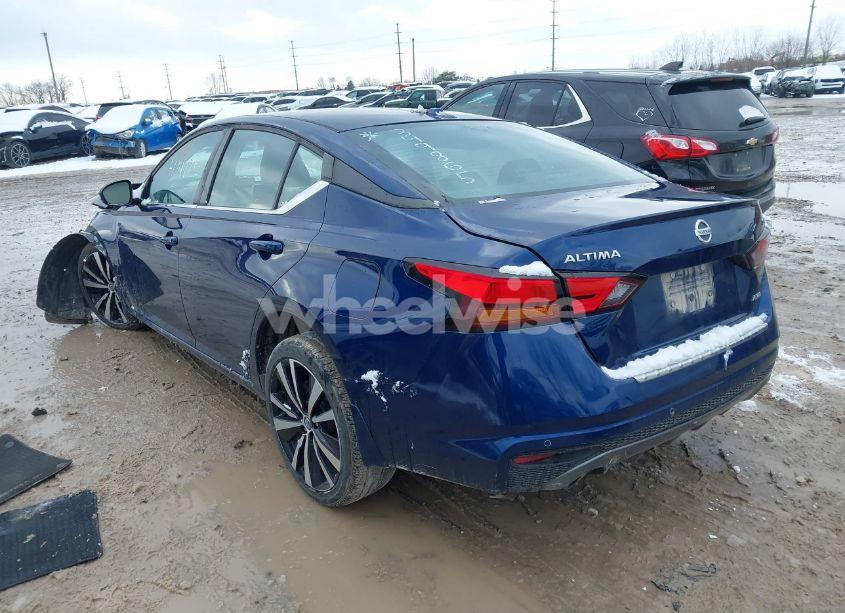 Photo 3 of 2021 Nissan Altima SR INTELLIGENT AWD (VIN 1N4BL4CW8MN349865)