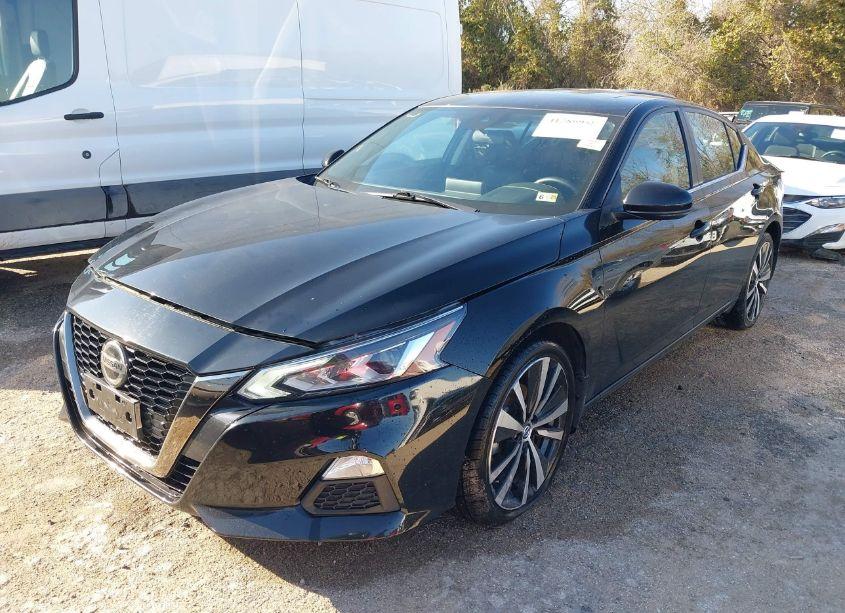 Photo 2 of 2021 Nissan Altima SR INTELLIGENT AWD (VIN 1N4BL4CW8MN409692)