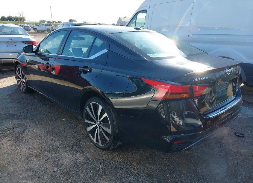 Photo 3 of 2021 Nissan Altima SR INTELLIGENT AWD (VIN 1N4BL4CW8MN409692)