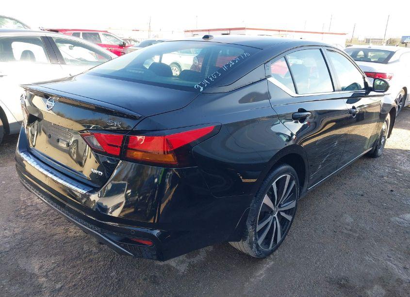 Photo 4 of 2021 Nissan Altima SR INTELLIGENT AWD (VIN 1N4BL4CW8MN409692)