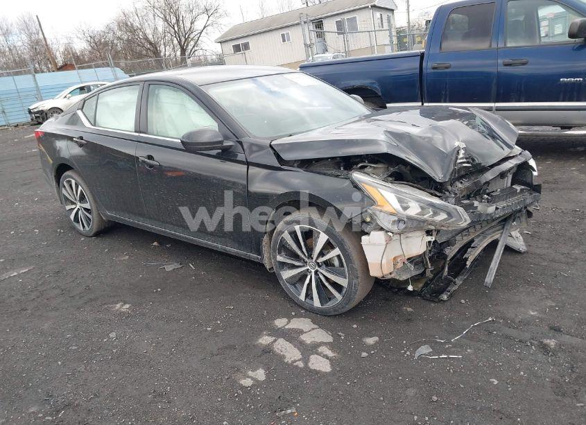 2022 Nissan Altima SR INTELLIGENT AWD (VIN 1N4BL4CW8NN338995) main photo