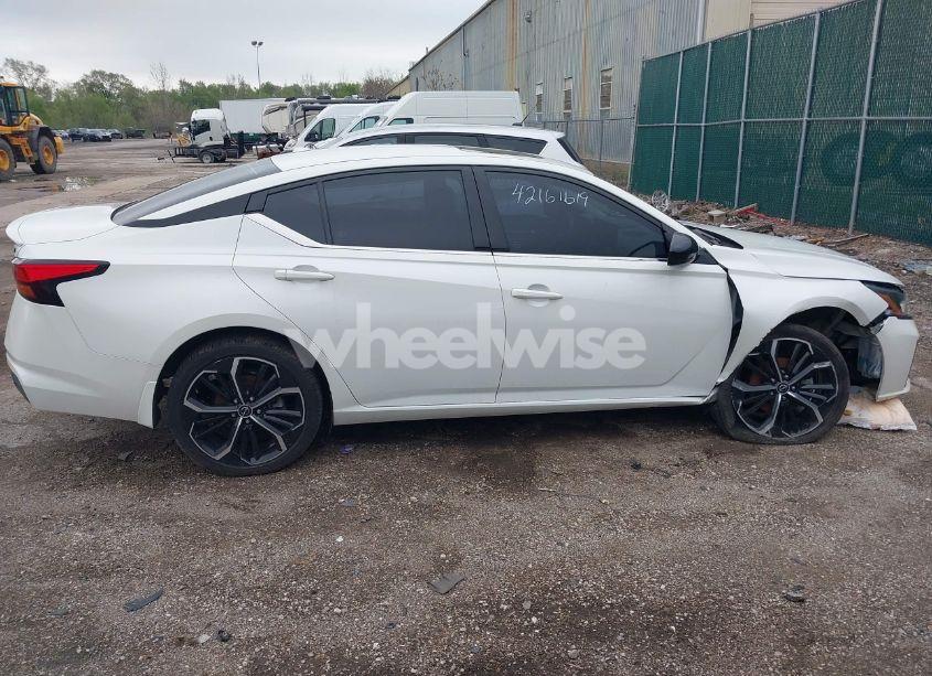 Photo 13 of 2023 Nissan Altima SR INTELLIGENT AWD (VIN 1N4BL4CW8PN325120)