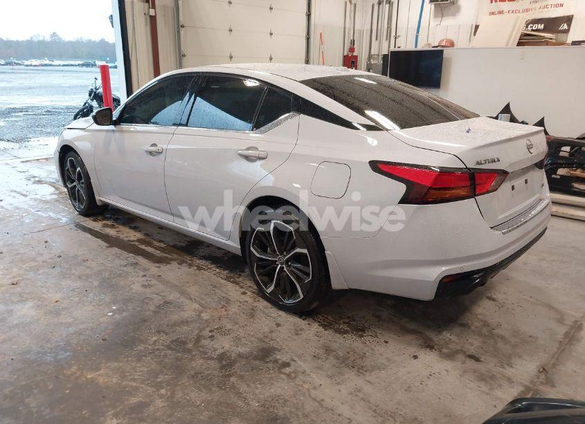 Photo 3 of 2023 Nissan Altima SR INTELLIGENT AWD (VIN 1N4BL4CW8PN358621)