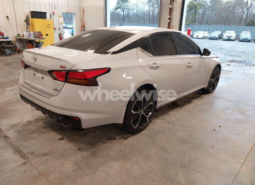 Photo 4 of 2023 Nissan Altima SR INTELLIGENT AWD (VIN 1N4BL4CW8PN358621)