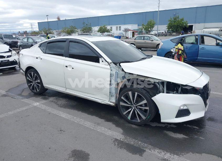 2019 Nissan Altima 2.5 SR (VIN 1N4BL4CW9KC186765) main photo