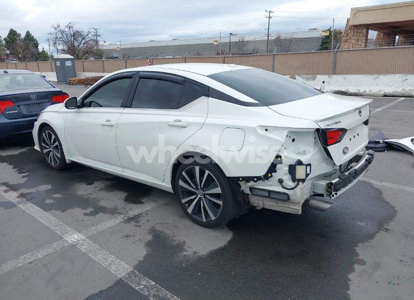 Photo 3 of 2019 Nissan Altima 2.5 SR (VIN 1N4BL4CW9KC186765)
