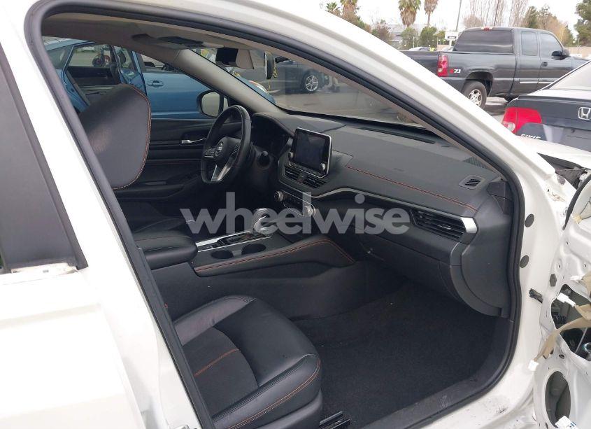 Photo 5 of 2019 Nissan Altima 2.5 SR (VIN 1N4BL4CW9KC186765)